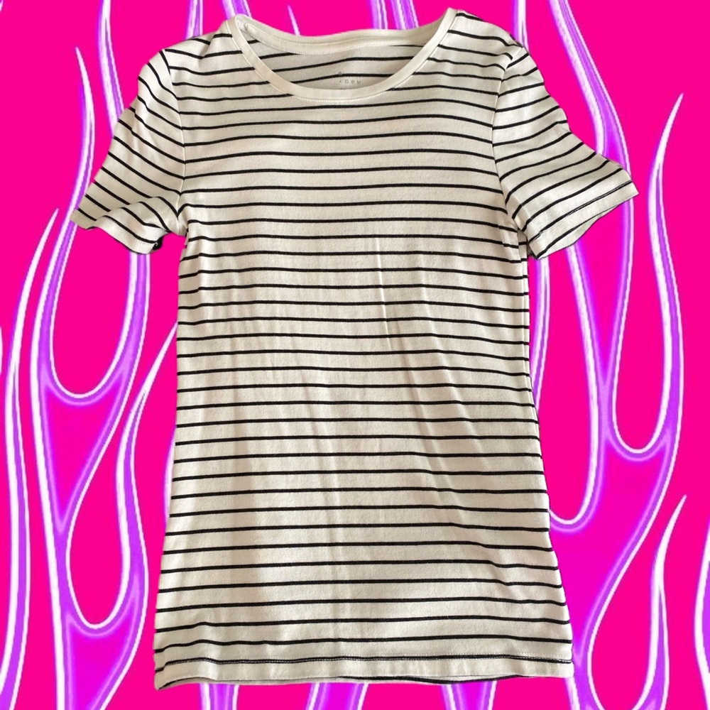 cute stripped t-shirt !